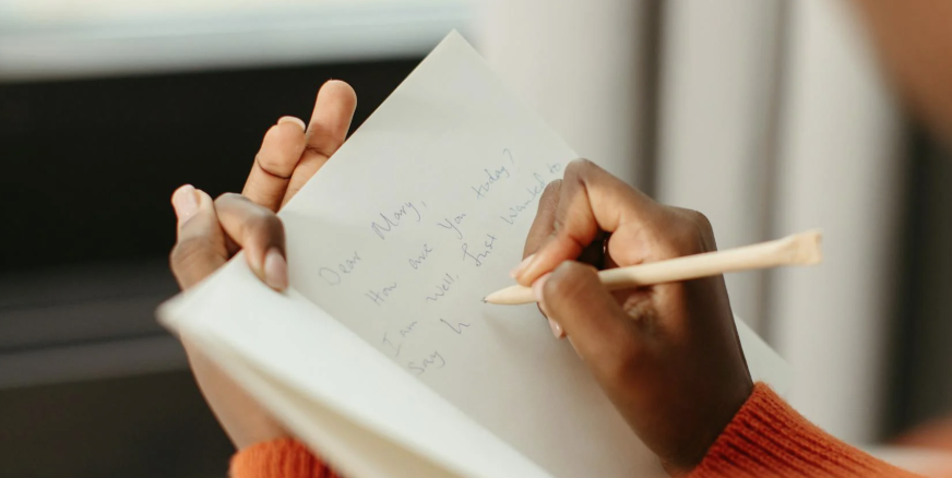Dear You: A Letter to the Woman Who Deserves to Feel Amazing